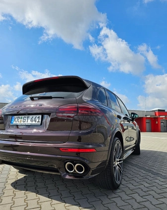 Porsche Cayenne cena 209100 przebieg: 146000, rok produkcji 2015 z Kielce małe 562